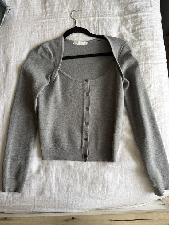 OAK + FORT Sweaters - OAK + FORT Light Gray Cropped Button-Front Cardigan